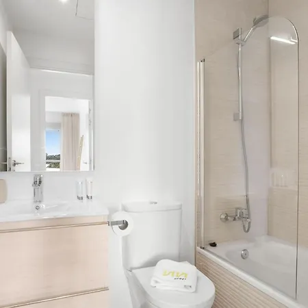 Vivi Homes - Vanisha 아파트